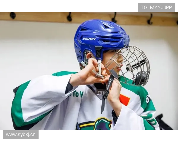 冰球运动的起源、规则、战术及其全球发展趋势全方位解析